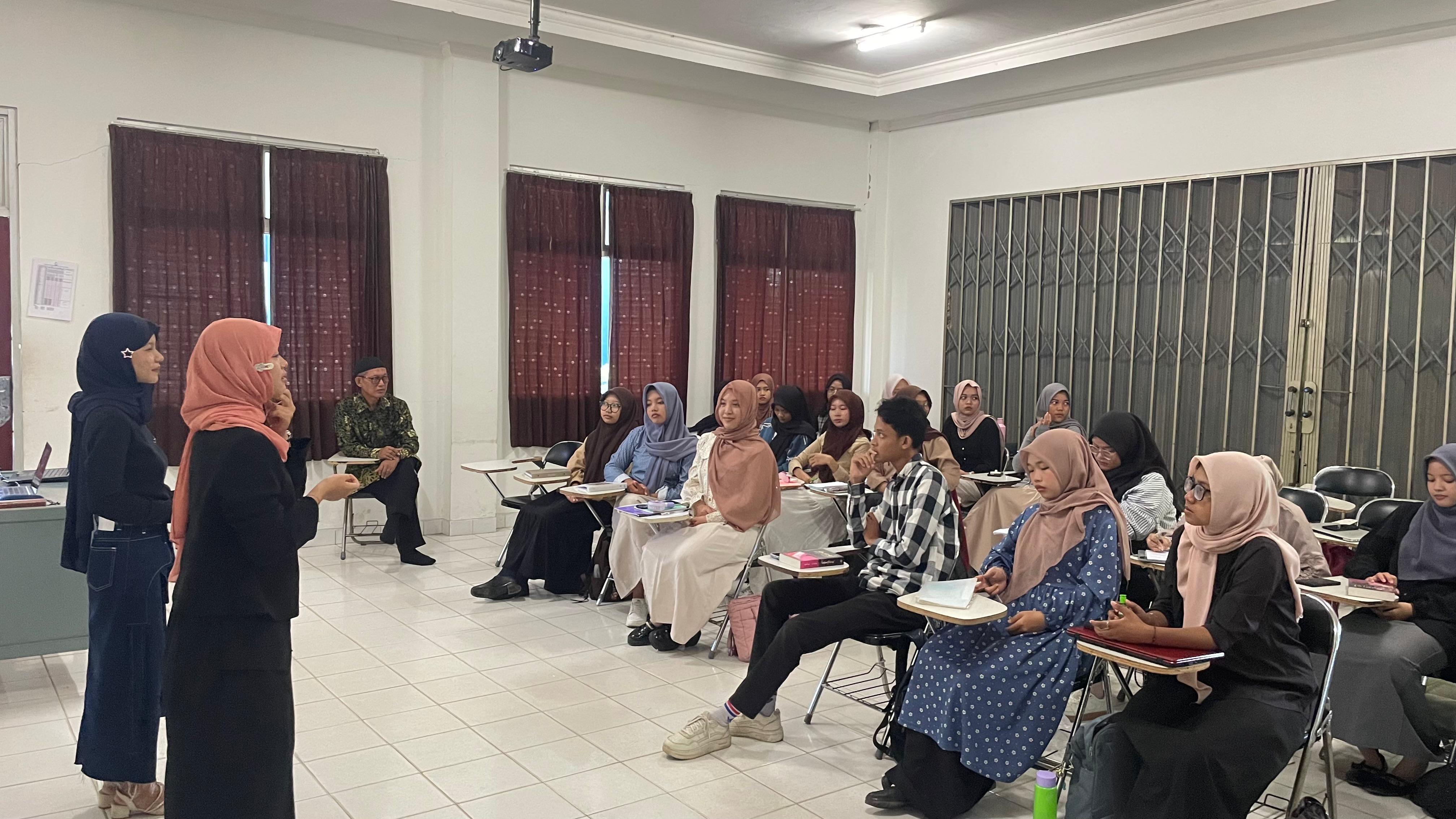 Asisten Lembaga Bahasa UM Metro Gelar Sharing Session, Motivasi Mahasiswa untuk Berprestasi di Ajang Nasional